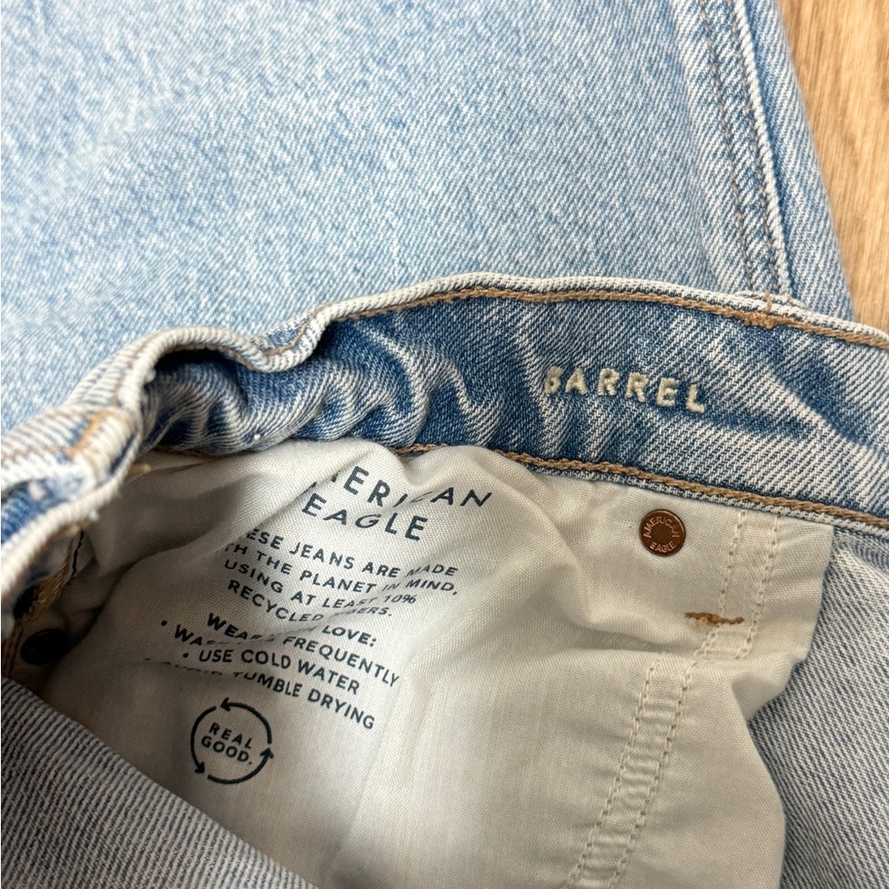 American Eagle Outfitters Barrel Jeans - Picture 4 of 5